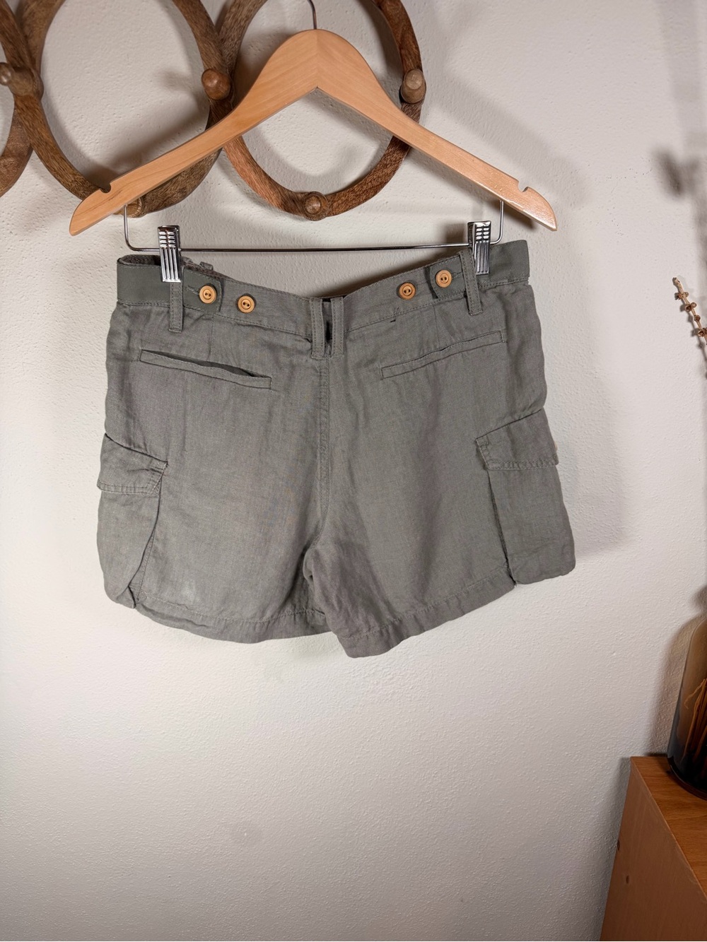 Banana Republic Linen Cargo Shorts Women’s 6 Olive Safari Utility - Picture 2 of 7